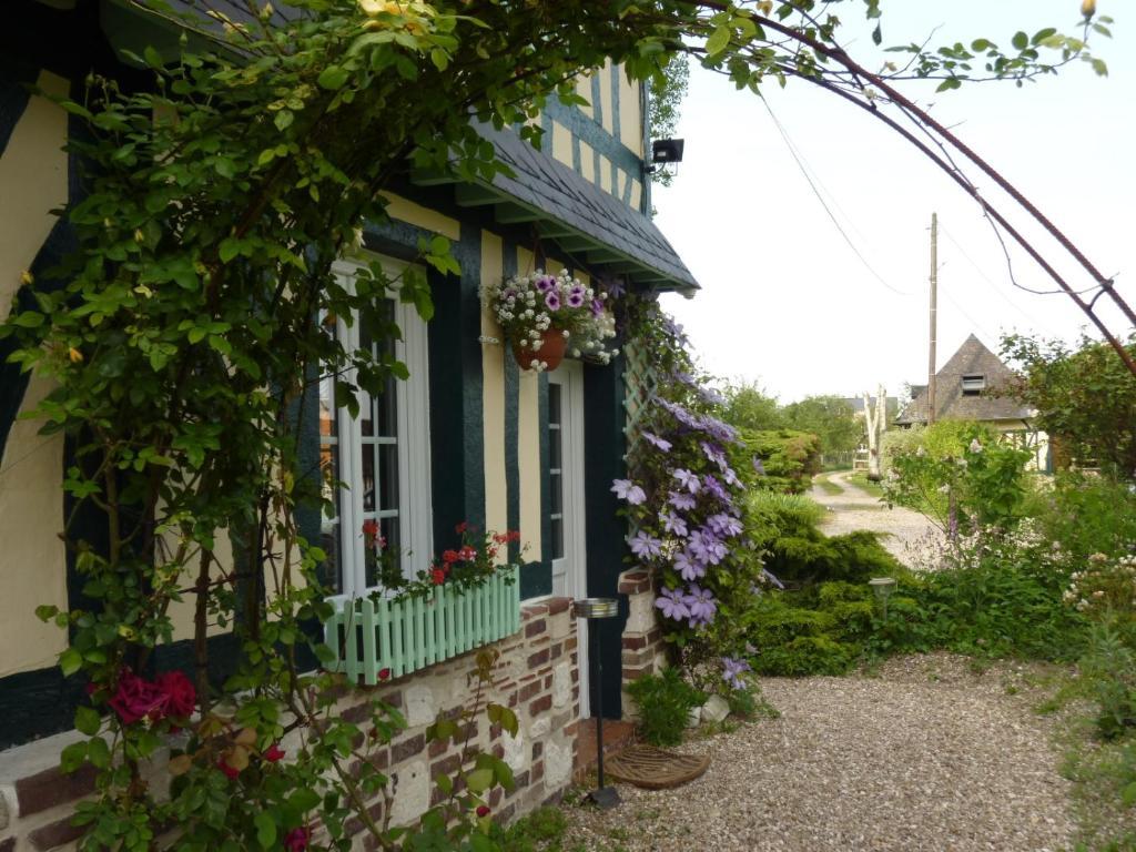 Chambre D'Hotes Au Fil De L'Eau Jumièges Exterior foto